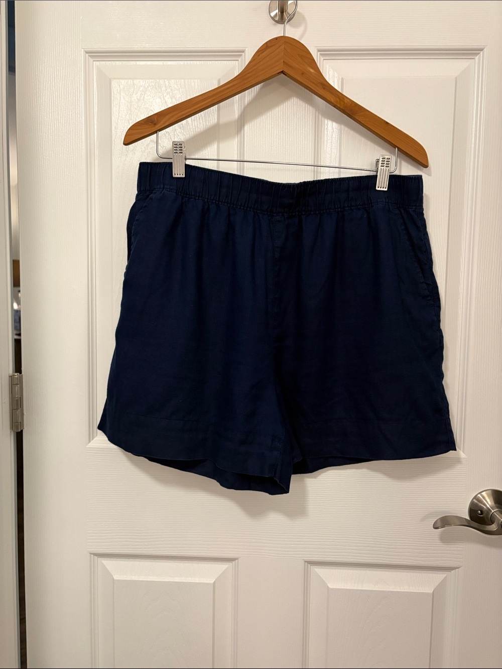 C&C California Navy Blue Women's Linen Shorts